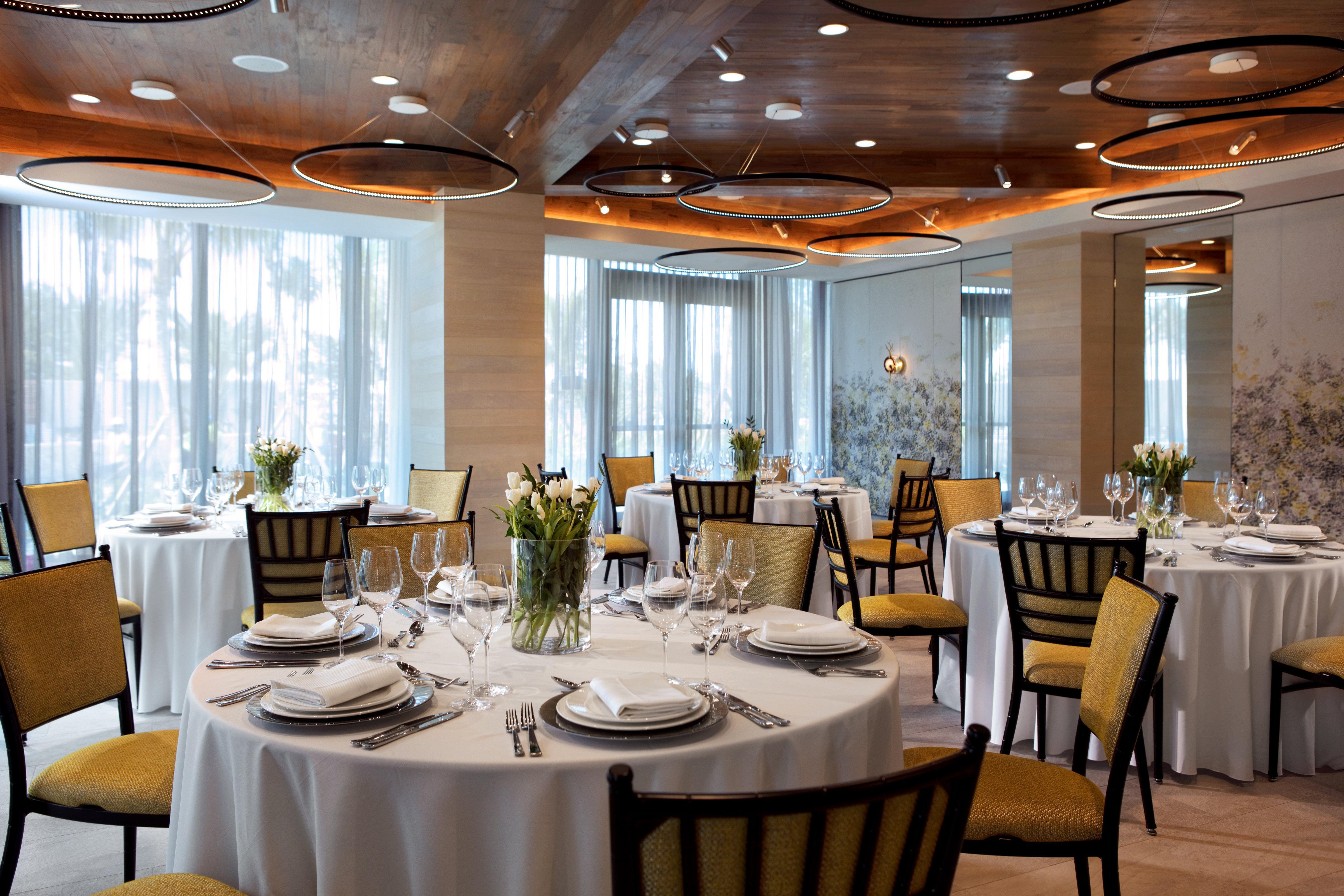 Kimpton Seafire Resort + Spa By Ihg West Bay Exterior foto